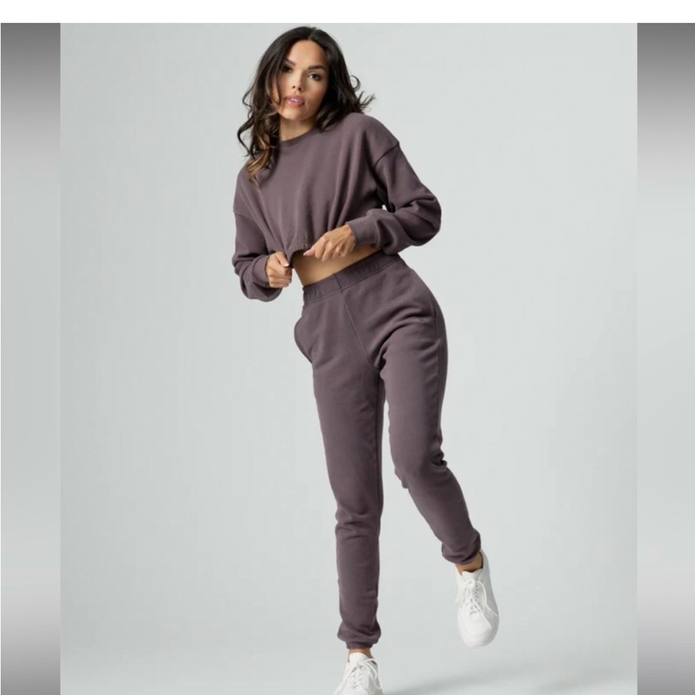 Buffbunny SET Cloud Jogger and long sleeve crop